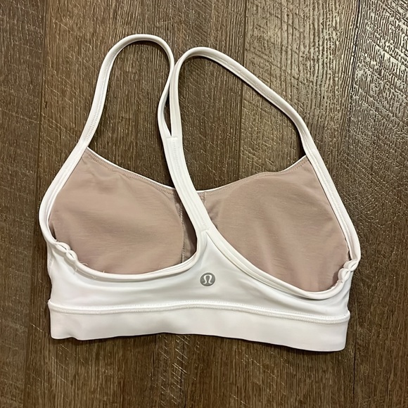 Girls Lululemon Sports Bra Size XS - Picture 2 of 3